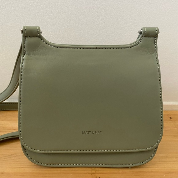 Matt & Nat Vegan Crossbody Purse Olive Green - Picture 1 of 4